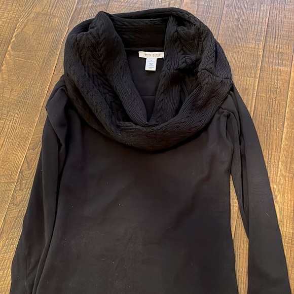 White House Black Market Sweater - Picture 4 of 4